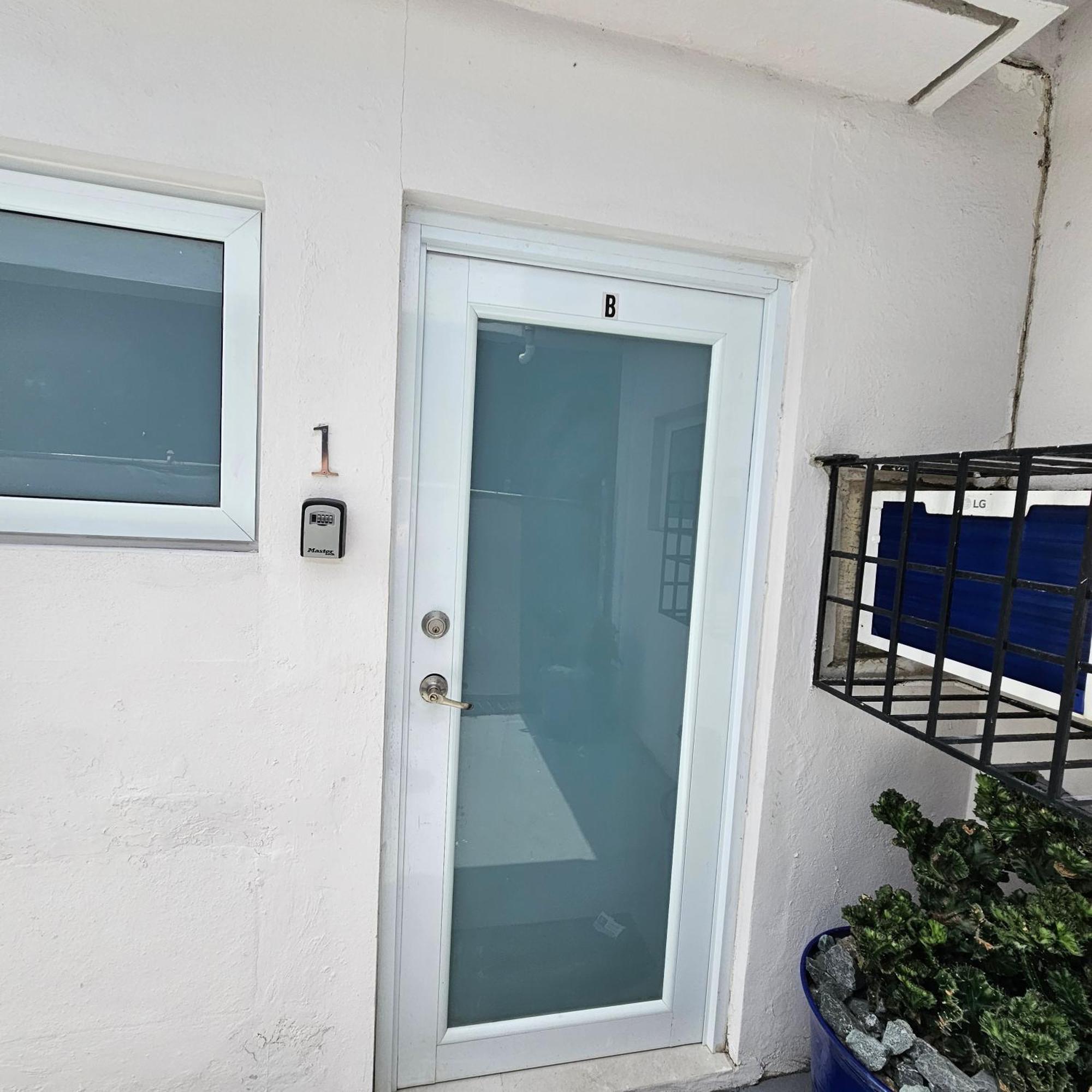 Latitude Adjustment Apartment San Juan Exterior photo