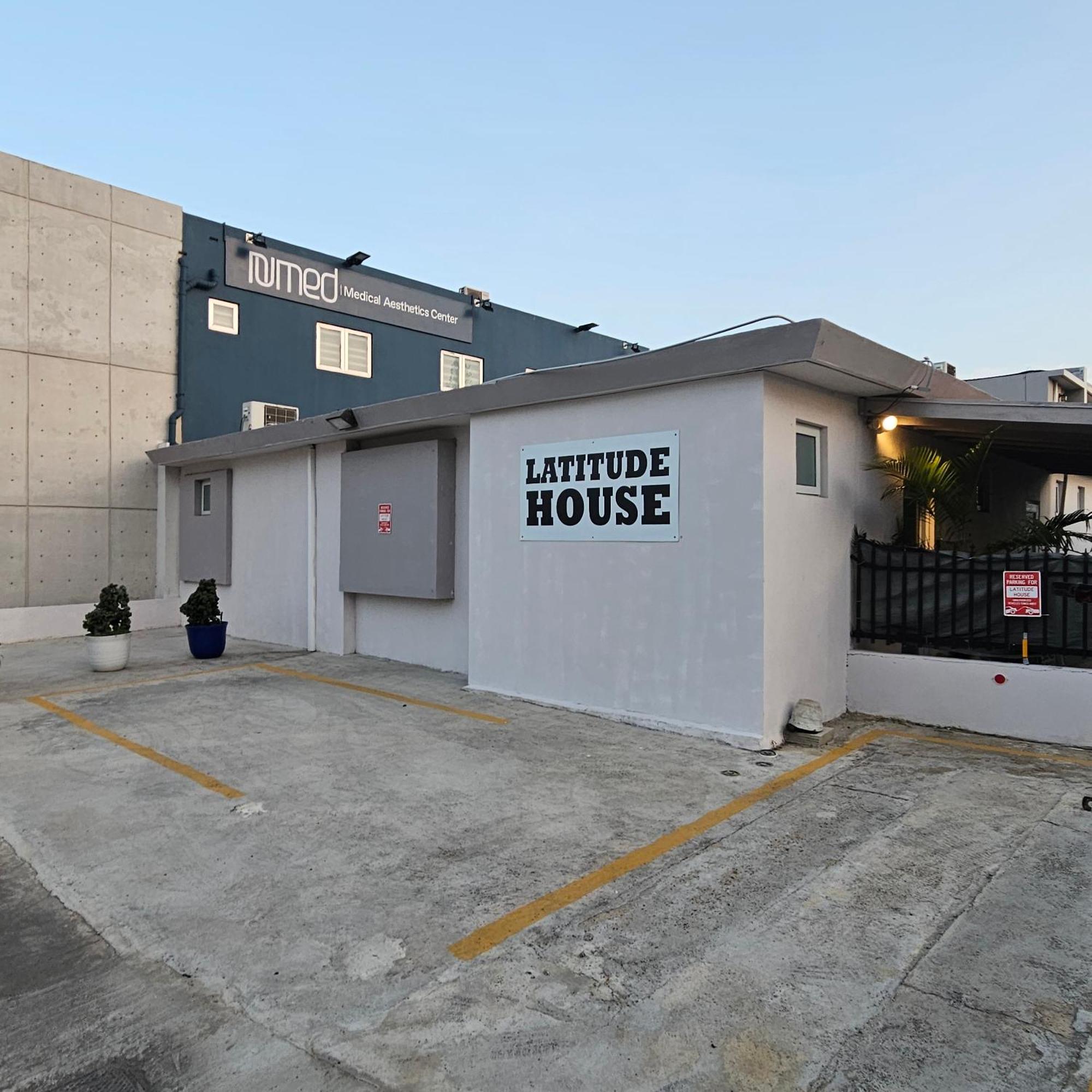 Latitude Adjustment Apartment San Juan Exterior photo